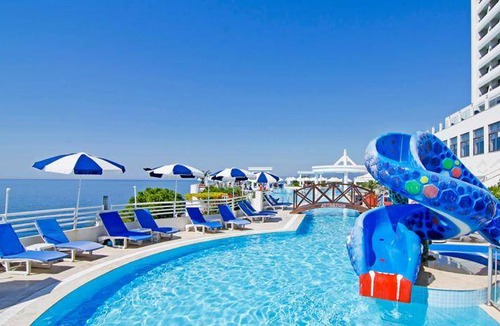 Kusadasi City Centre Hotel | 100 m² Hotel ∙ 127 guests