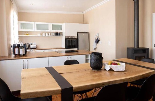 Drakenstein House | 100 m² House ∙ 2 bedrooms ∙ 5 guests