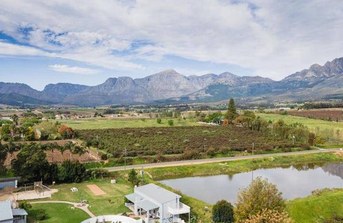 Drakenstein House | 100 m² House ∙ 2 bedrooms ∙ 5 guests