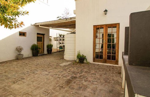 Graaff-Reinet House | 100 m² House ∙ 2 bedrooms ∙ 4 guests