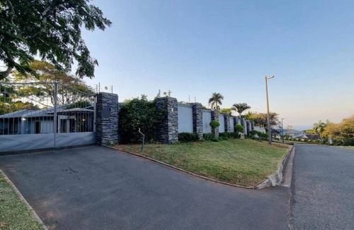 Umhlanga House | 100 m² House ∙ 5 bedrooms ∙ 14 guests