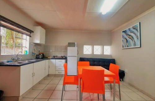 Nelspruit Cabin | 100 m² Lodge ∙ 2 bedrooms ∙ 8 guests