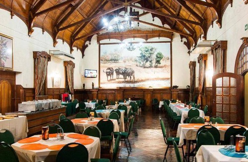 Buffelspoort Resort | 100 m² Resort ∙ 3 bedrooms ∙ 8 guests