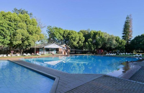 Buffelspoort Resort | 100 m² Resort ∙ 3 bedrooms ∙ 8 guests