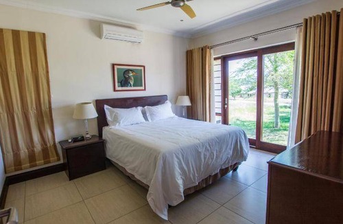 Hazyview Resort | 100 m² Resort ∙ 4 bedrooms ∙ 8 guests