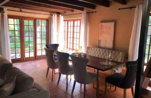 Baileys Muckleneuk Bed & Breakfast | 100 m² Bed and breakfast ∙ 2 guests