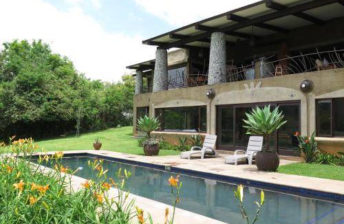 Ligfontein Cabin | 1000 m² Lodge ∙ 6 bedrooms ∙ 16 guests