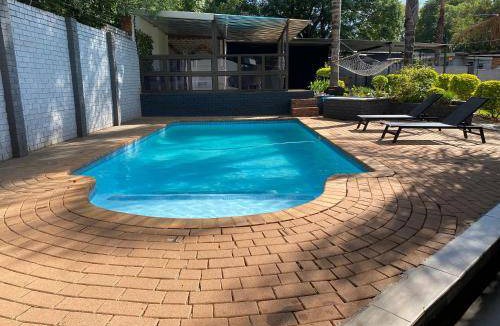 Hartbeespoort Villa | 1000 m² Villa ∙ 3 bedrooms ∙ 6 guests