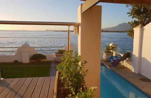 Strand Villa | 1000 m² Villa ∙ 4 bedrooms ∙ 8 guests