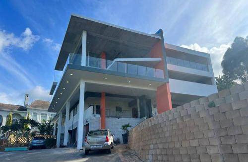 Somerset West Villa | 1000 m² Villa ∙ 6 bedrooms ∙ 24 guests
