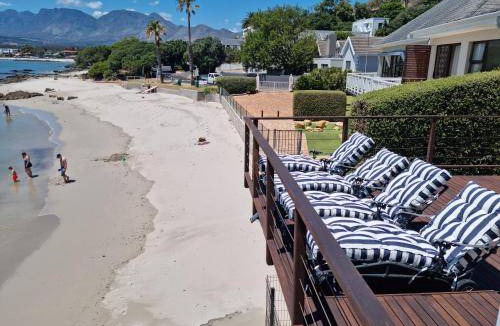 Gordons Bay Central Villa | 1000 m² Villa ∙ 3 bedrooms ∙ 7 guests
