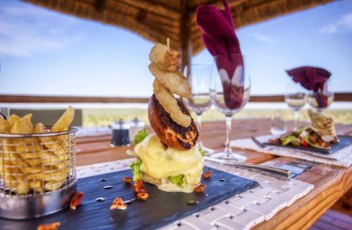 Maruleng Cabin | 10000 m² Lodge ∙ 4 bedrooms ∙ 10 guests