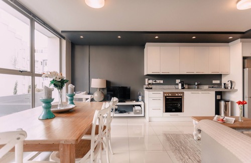 Green Point Apartment | 104 The legacy