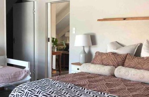 Port Elizabeth Villa | 105 m² Villa ∙ 2 bedrooms ∙ 5 guests