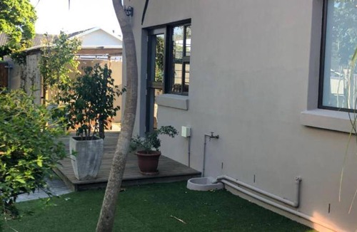 Port Elizabeth Villa | 105 m² Villa ∙ 2 bedrooms ∙ 5 guests