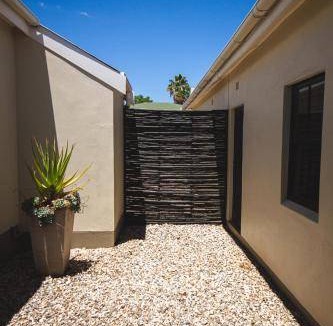 Swellendam Ski Chalet | 107 m² Chalet ∙ 3 bedrooms ∙ 5 guests