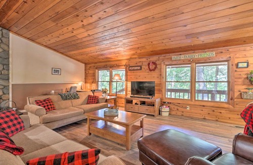 Pollock Pines House | 11 Mi to Apple Hill: Pollock Pines Resort Cabin