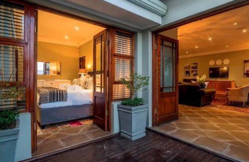 Paradise House | 11 Protea