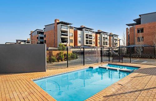 Ekurhuleni Apartment | 110 m² Apartment ∙ 3 bedrooms ∙ 6 guests