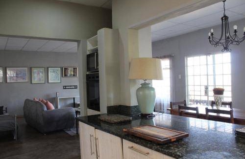 Nelspruit House | 110 m² House ∙ 3 bedrooms ∙ 5 guests