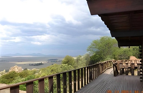 Maluti a Phofung House | 1138 m² Farmhouse ∙ 4 bedrooms ∙ 12 guests