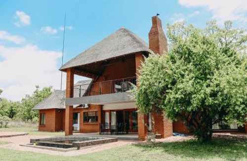 Leeupoort House | 119 Zebula