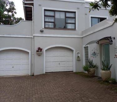 Umhlali Beach Bed & Breakfast | 12 m² Bed and breakfast ∙ 2 guests
