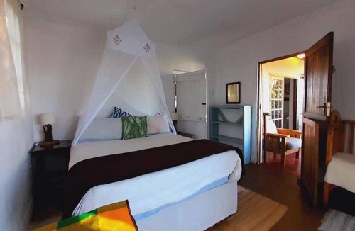 Port St Johns Cabin | 12 m² Lodge ∙ 2 bedrooms ∙ 4 guests