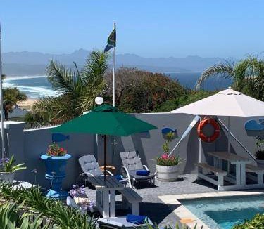 Plettenberg Bay Apartment | 120 m² Apartment ∙ 3 bedrooms ∙ 6 guests