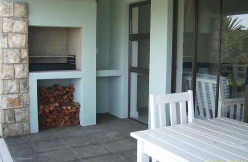Still Bay Apartment | 120 m² Apartment ∙ 3 bedrooms ∙ 6 guests