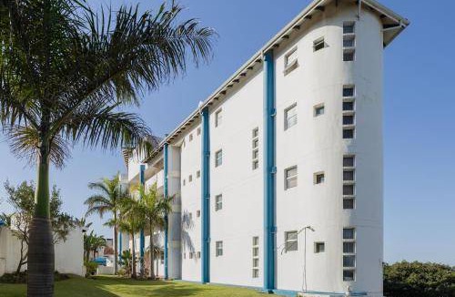 Margate Beach Apartment | 120 m² Apartment ∙ 3 bedrooms ∙ 7 guests