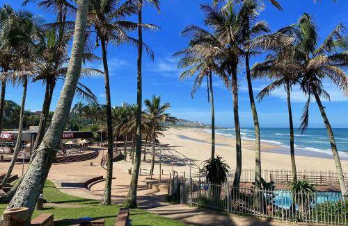 Margate Beach Apartment | 120 m² Apartment ∙ 3 bedrooms ∙ 7 guests