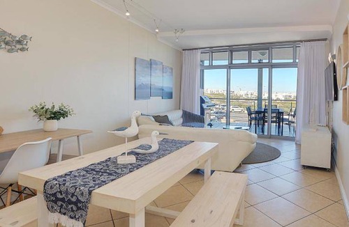 Big Bay Apartment | 120 m² Apartment ∙ 3 bedrooms ∙ 6 guests