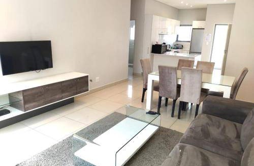 Sandown Apartment | 120 m² Apartment ∙ 2 bedrooms ∙ 4 guests