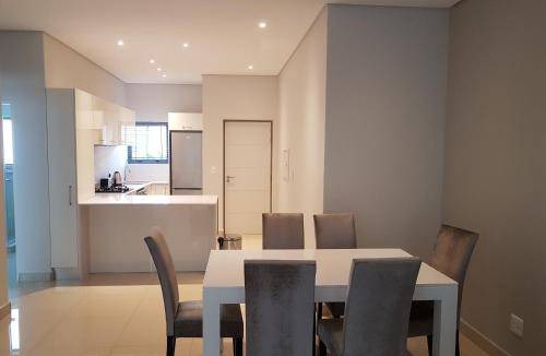 Sandown Apartment | 120 m² Apartment ∙ 2 bedrooms ∙ 4 guests