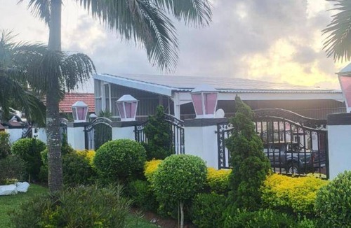 Bluff Bed & Breakfast | 120 m² Bed and breakfast ∙ 5 bedrooms ∙ 10 guests