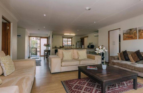 Nelspruit Bed & Breakfast | 120 m² Bed and breakfast ∙ 127 guests
