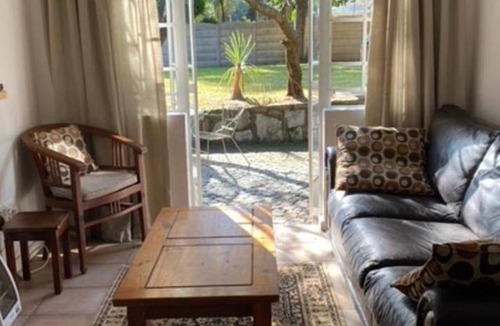 Greater Johannesburg Metropolitan Area Bed & Breakfast | 120 m² Bed and breakfast ∙ 2 bedrooms ∙ 127 guests