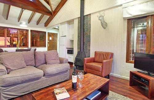 Helderberg Rural Bed & Breakfast | 120 m² Bed and breakfast ∙ 3 bedrooms ∙ 127 guests