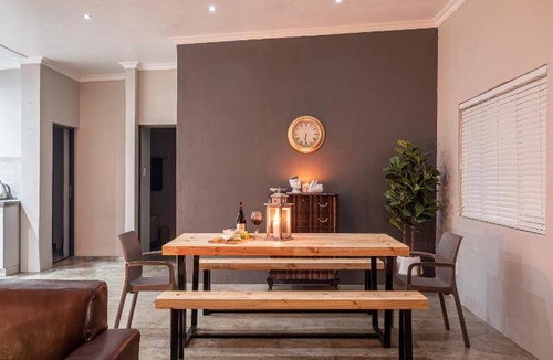 Wolseley Villa | 120 m² Villa ∙ 3 bedrooms ∙ 6 guests