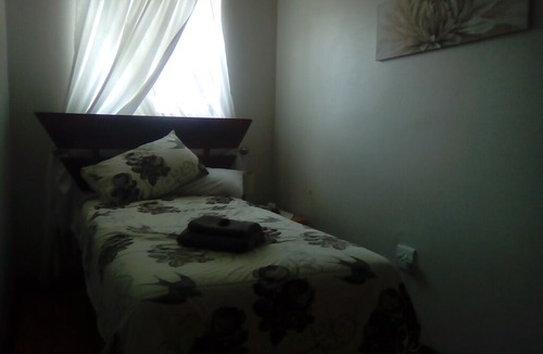 Queenswood Apartment | 1233 on Webb Elegant Upstairs Apartment