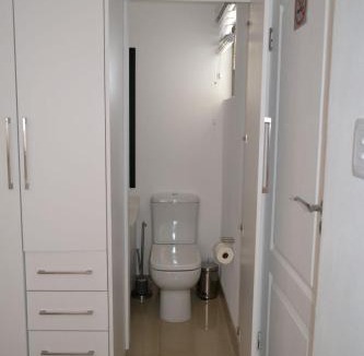 Klerksdorp House | 13 Kiaat Suites