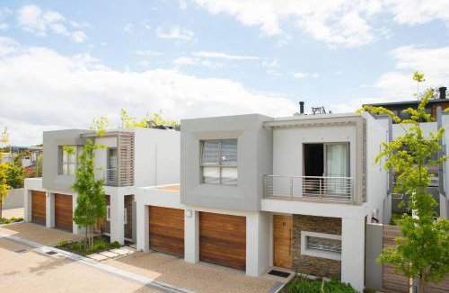 Stellenbosch Central Villa | 13 La Gratitude Luxury Apartment-with backup power for loadshedding