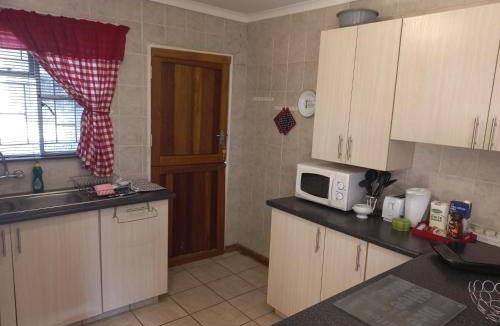 Bloemfontein Apartment | 13 m² Apartment ∙ 2 bedrooms ∙ 4 guests