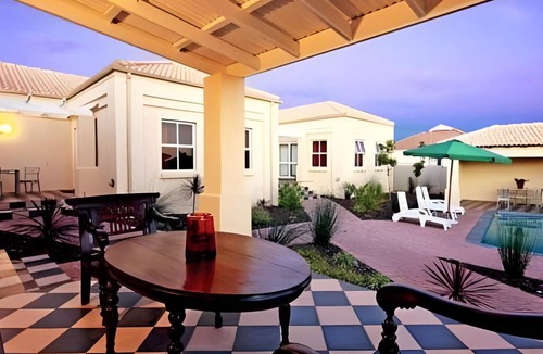Somerset West Apartment | 130 m² Apartment ∙ 2 bedrooms ∙ 127 guests