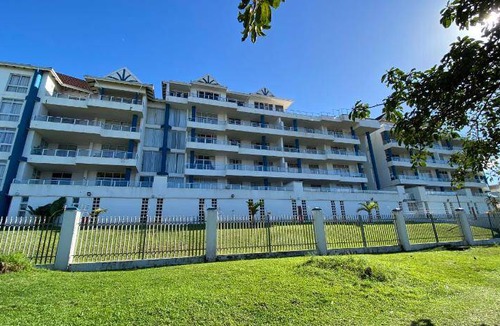 Margate Beach Apartment | 130 m² Apartment ∙ 4 bedrooms ∙ 8 guests