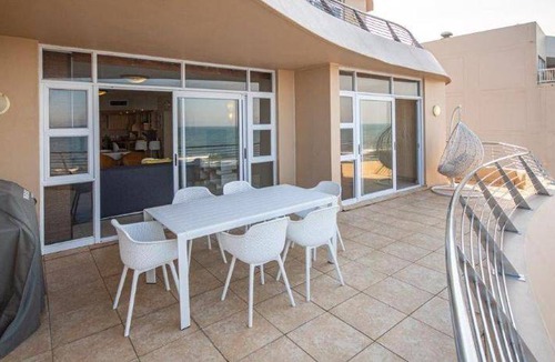 Umdloti Apartment | 130 m² Apartment ∙ 3 bedrooms ∙ 7 guests