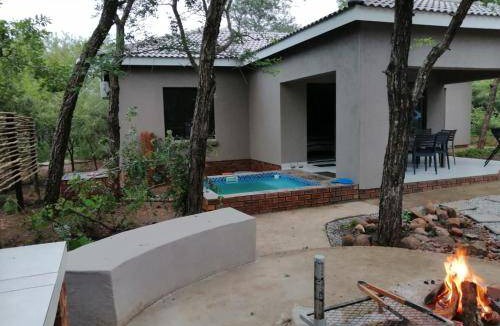 Marloth Park House | 130 m² House ∙ 2 bedrooms ∙ 6 guests