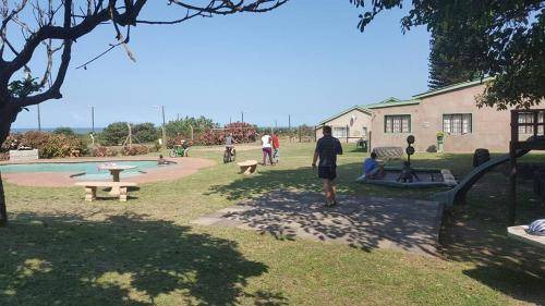 Tugela Mouth Resort | 130 m² Resort ∙ 4 bedrooms ∙ 12 guests