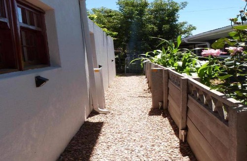 Beaufort West Bed & Breakfast | 135 m² Bed and breakfast ∙ 3 bedrooms ∙ 6 guests